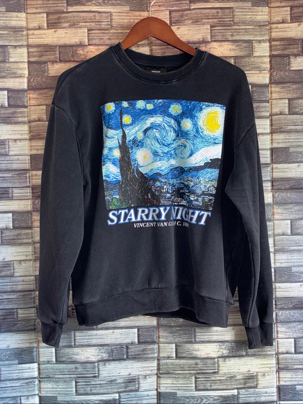 EUC Large Van Gohg Starry Night Graphic Crewneck Sweatshirt - Black